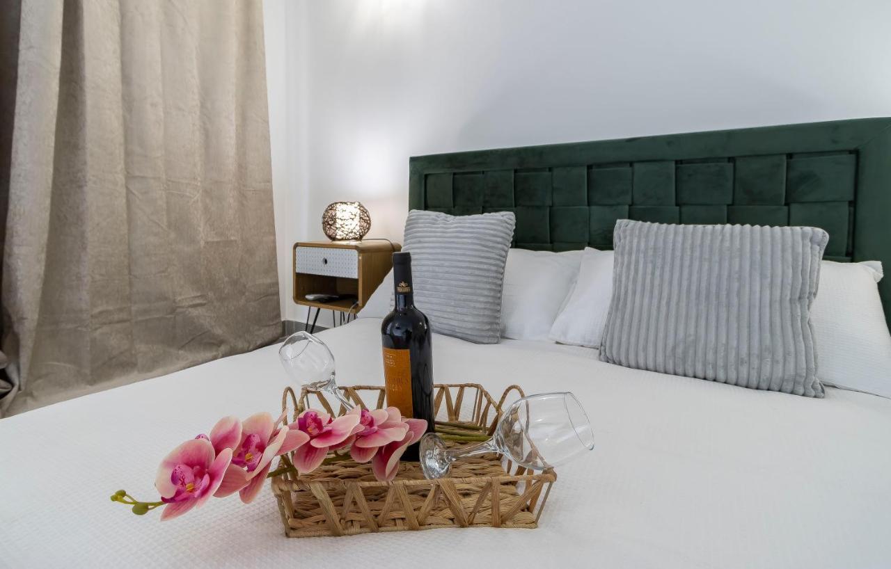3 Minutes To The Beach, 2 Bedroom Amazing Apt With Balcony, Bbq Grill And Pool ซาเกรส ภายนอก รูปภาพ