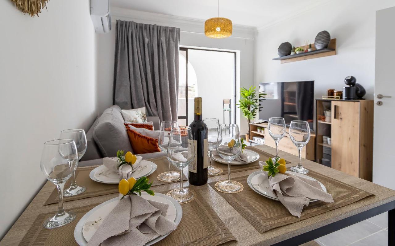 3 Minutes To The Beach, 2 Bedroom Amazing Apt With Balcony, Bbq Grill And Pool ซาเกรส ภายนอก รูปภาพ