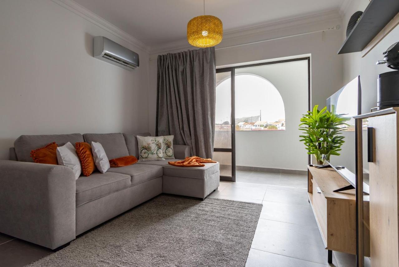 3 Minutes To The Beach, 2 Bedroom Amazing Apt With Balcony, Bbq Grill And Pool ซาเกรส ภายนอก รูปภาพ