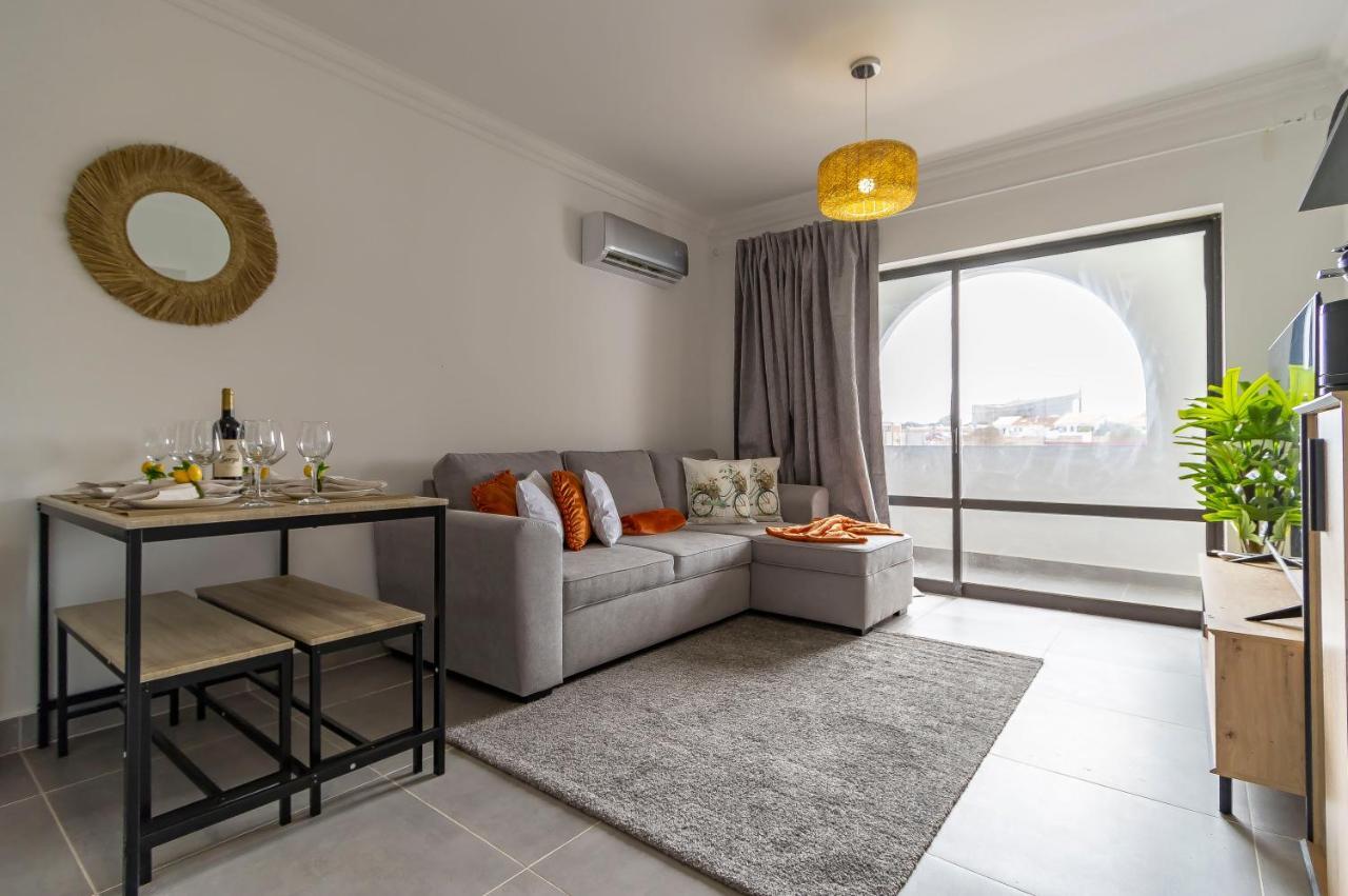 3 Minutes To The Beach, 2 Bedroom Amazing Apt With Balcony, Bbq Grill And Pool ซาเกรส ภายนอก รูปภาพ