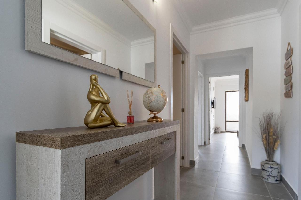 3 Minutes To The Beach, 2 Bedroom Amazing Apt With Balcony, Bbq Grill And Pool ซาเกรส ภายนอก รูปภาพ